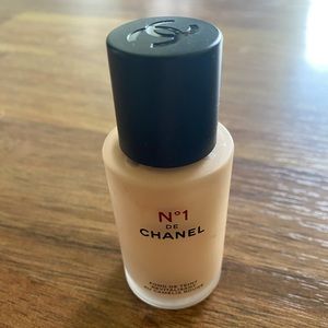 Chanel Revitalizing Foundation - BD41
